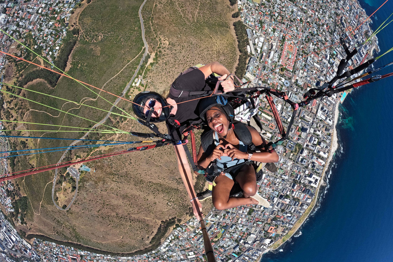 Le Cap : Parapente en tandem avec vue sur la montagne de la Table