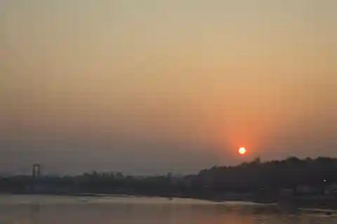 Rishikesh: Walking Tour with Lakshman Jhula & Ganga Aarti