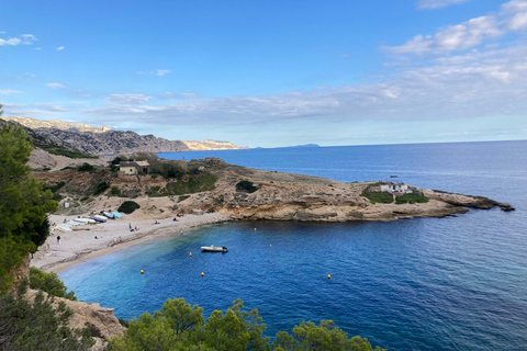 Calanques Ridge Trek with Panoramic Mediterranean Views