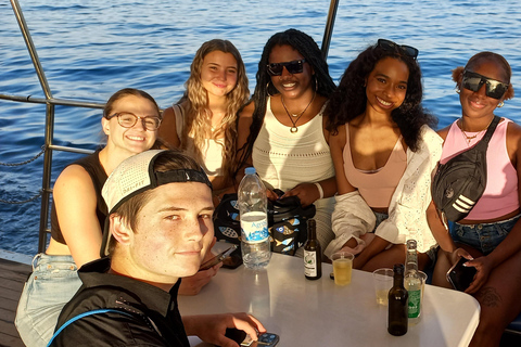 Larnaca: Yellow Submarine Swim Cruise with Unlimited Drinks