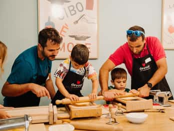 Roma: corso di pasta fresca con vino e gelato