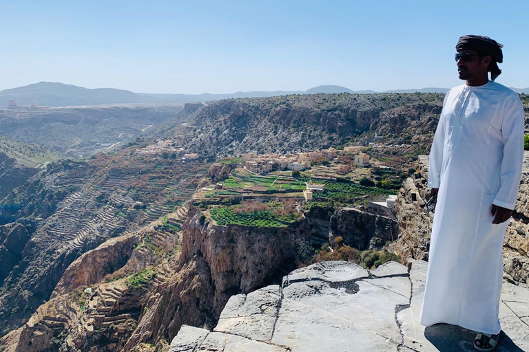 From Muscat: Rose tour in Jebel Akhdar with lunch