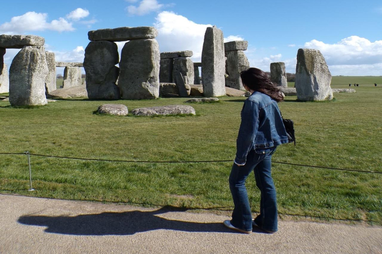 London: Stonehenge, Bath, and Salisbury Private Tour