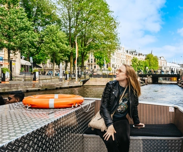 Amsterdam: City Canal Cruise and Rijksmuseum