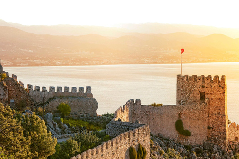 Seite: Alanya Stadtführung mit Mittagessen am Dim Fluss und Bootstour