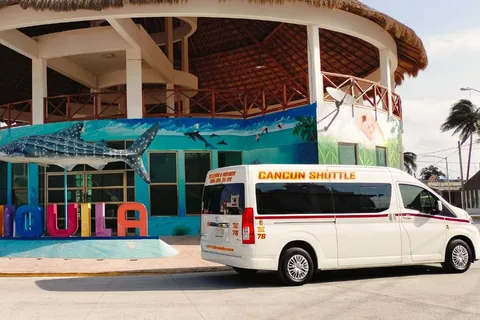 Navette partagée entre le centre-ville de Cancun et le ferry de Holbox