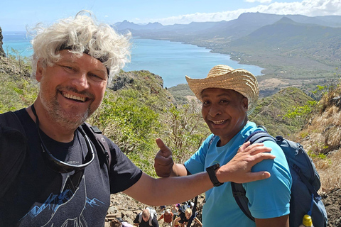 Île Maurice: Randonnée Guidée au Sommet du Morne Brabant