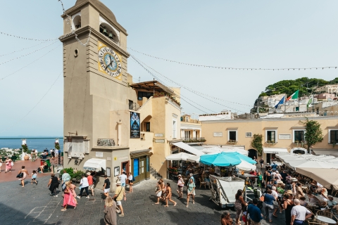 Sorrento : journée en bateau sur la côte et à CapriOption avec prise en charge à l'hôtel et arrêt baignade