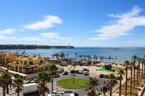 Scopri l'Algarve: Un viaggio di un giorno da Lisbona.