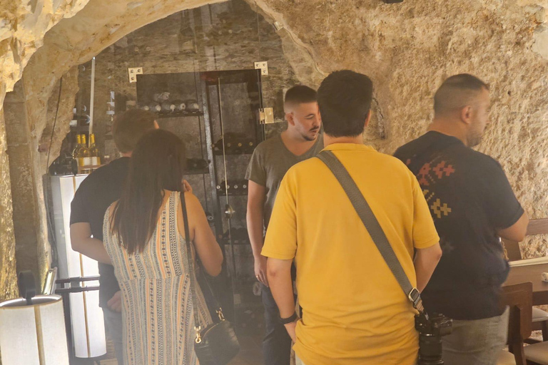 Zwischen Schluchten und Aromen: Cuenca probieren (gastronomische Tour)Zwischen Schluchten und Aromen: Cuenca kulinarisch entdecken (Gastronomietour)