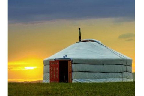 Ulaanbaatar: 2-Day Horseback Riding Tour & Airport Transfer