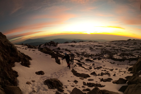 Szczyt Orizaba, północna ściana: Trening u podnóża lodowcaPółnocna ściana Pico de Orizaba: trening u podstawy lodowca