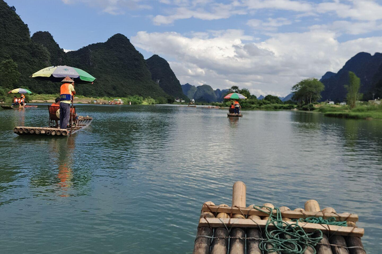 Guilin: Day tour of Longji Rice Terraces and YangshuoLongji rice terraces and Yangshuo Xingping small boat