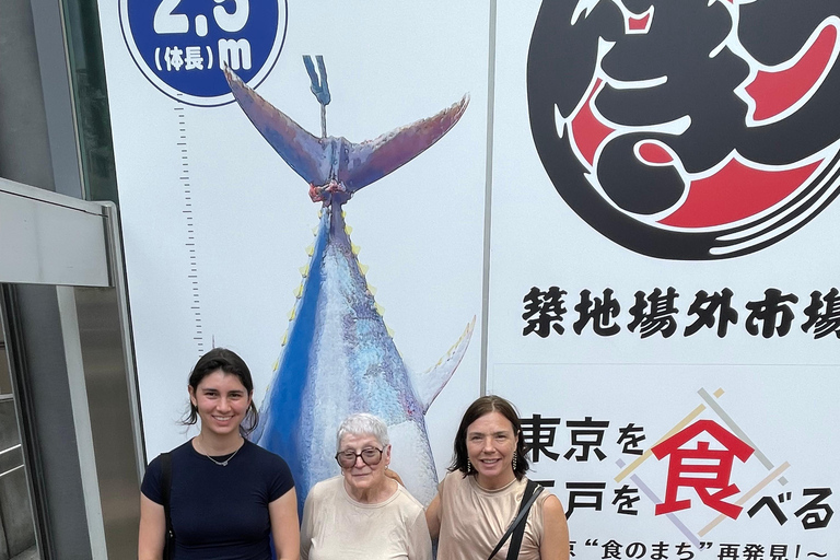 Tsukiji Fish Market+Lunch +Asakusa Tea +Akiba Maid Cafe tour