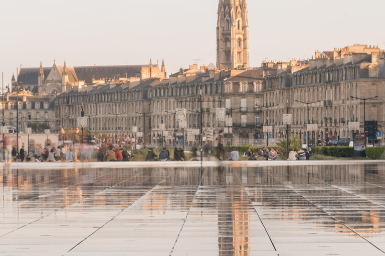 Bordeaux: The Flèche Saint-Michel, a Spectacular Panorama of the City Bordeaux: La Flèche Saint-Michel, a spectacular panorama of the city