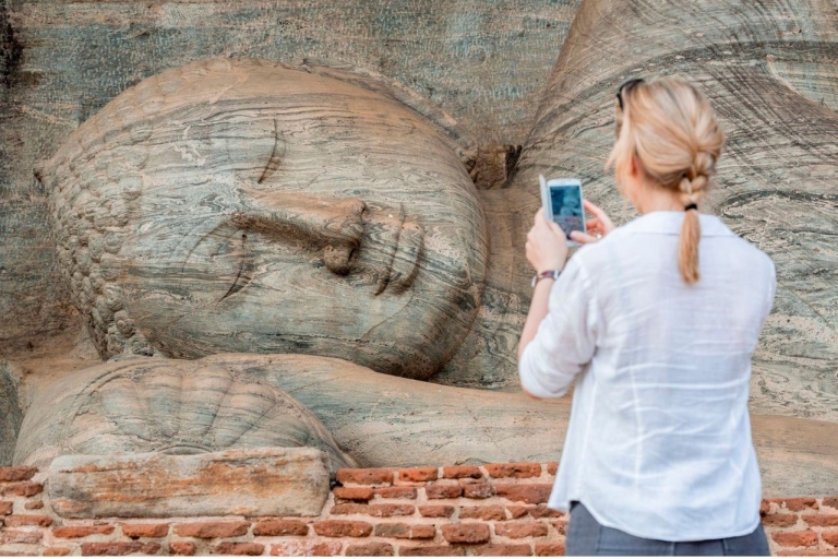 Depuis Kandy : Le rocher de Sigiriya et l'ancienne ville de Polonnaruwa