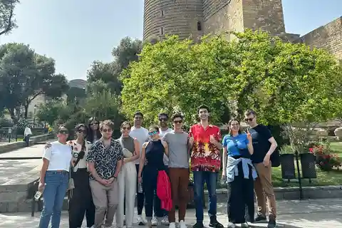 Baku: The Coolest Walking Tour & Hidden Nooks of Old City