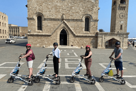 Rhodes: Explore a cidade nova e medieval em TrikkesRodes: explore a cidade medieval e o fosso em Trikkes