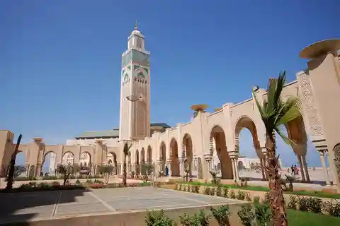 Casablanca Day Tour from Marrakech and Big Mosque Visit