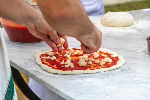 SORRENTO : L&#039;école de la pizza maîtrise les délices napolitains