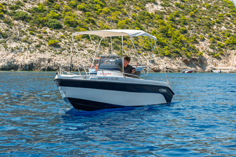 Zakynthos: Shipwreck Beach and Blue Local Caves Boat Cruise
