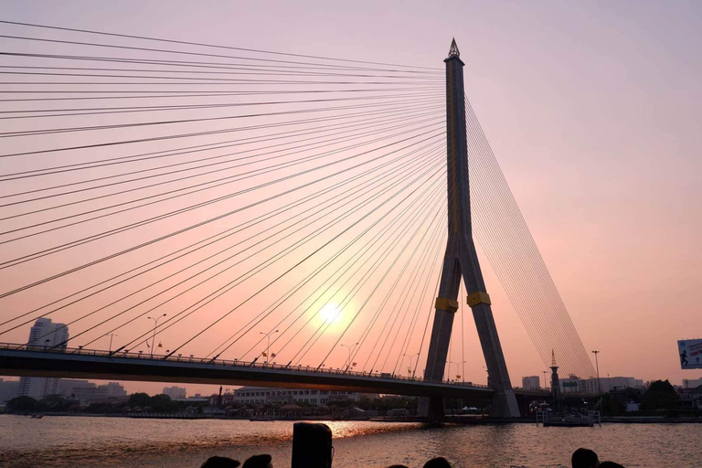 Bangkok: Chao Phraya Meridian Buffet Sunset Cruise & Music