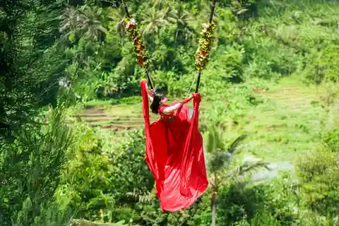 Ubud-tur med fotograf: vattenfall, gunga och risfält