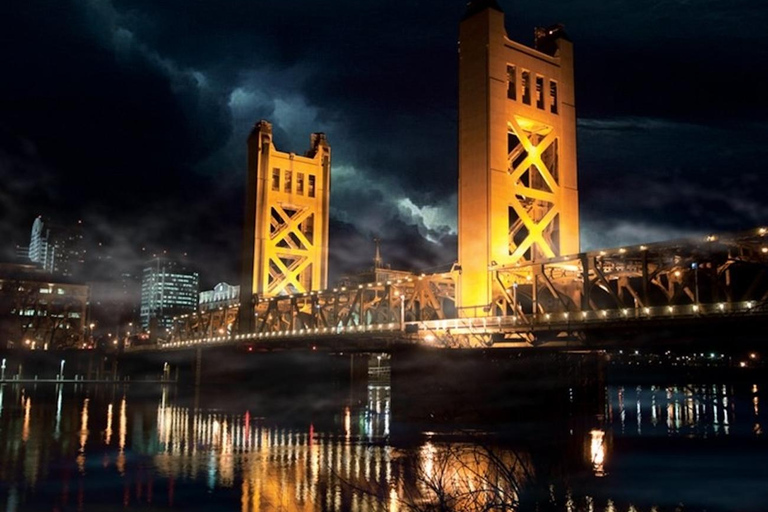 Sacramento: City Cruises Rock The Yacht River Cruise Sacramento: Rock The Yacht River Cruise