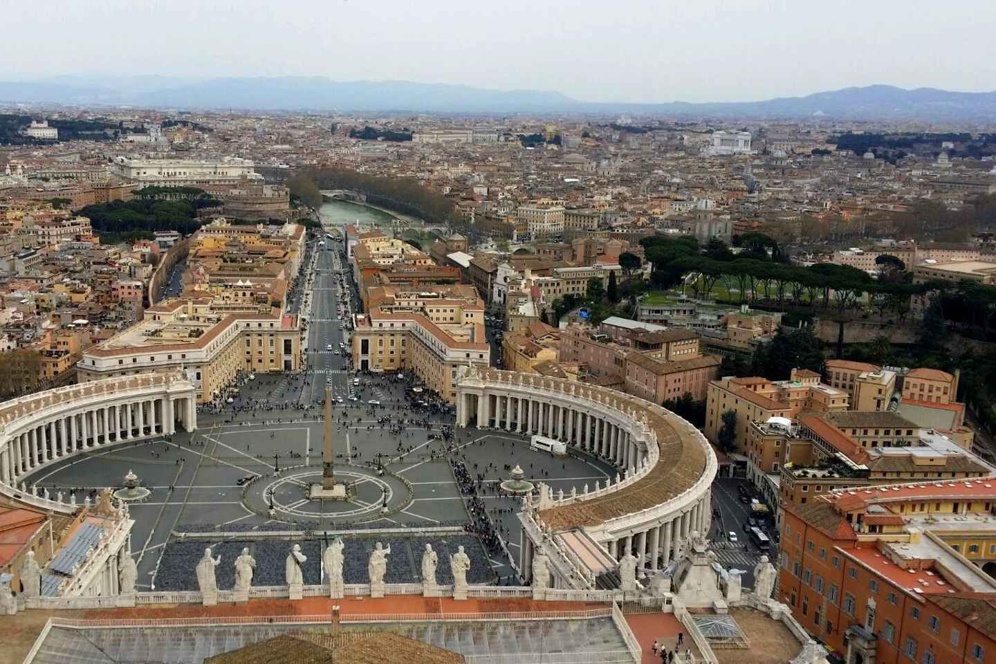 Rome: St.Peters Basilica, Tombs & Dome Tour Entry Ticket