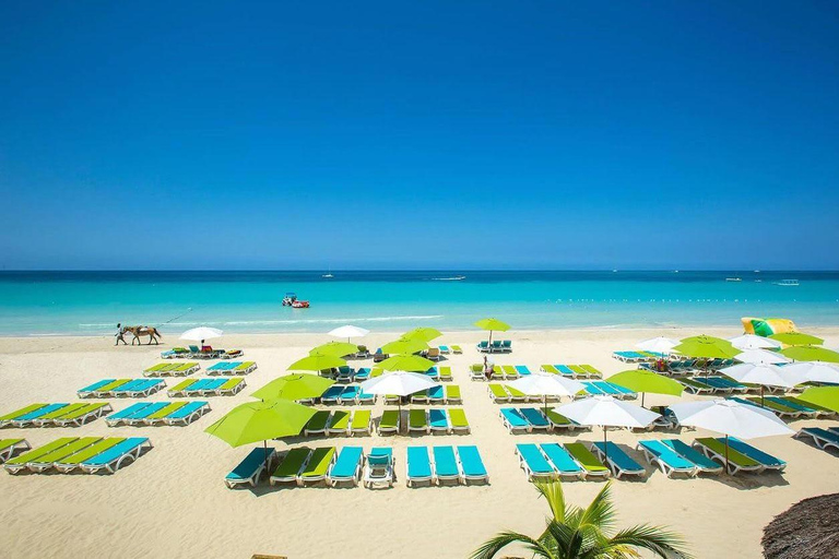 Negril: Private Charter Sunset Catamaran Cruise Private Charter Cruise