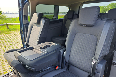 From Riga: Private Transfer to Tallinn with Pärnu City Tour