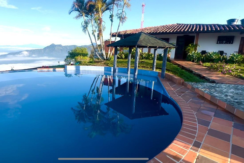 Medellín : aventure sauvage dans les Andes – randonnée, vol et détenteMedellin : aventure sauvage dans les Andes – équitation, vol et détente