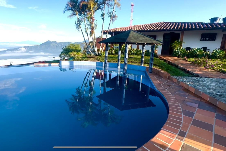 Medellín : aventure sauvage dans les Andes – randonnée, vol et détenteMedellin : aventure sauvage dans les Andes – équitation, vol et détente