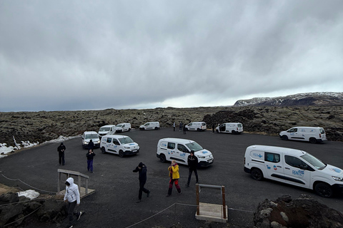 Iceland: 8-Day Ring Road Campervan Guided Tour
