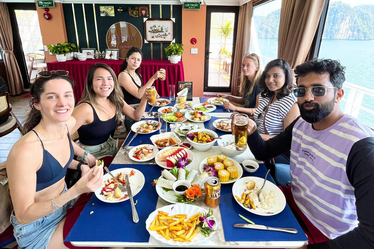 From Hanoi: Cat Ba Island and Lan Ha Bay Day Trip