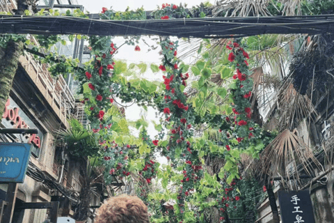 Shanghai: Traditional Craft & Culinary Tour with Guide Shanghai:A Traditional Craft & Culinary Tour with Guide