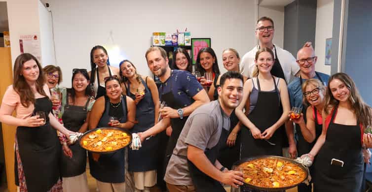 Madrid: Paella and Sangria Workshop in the City Center photo 16