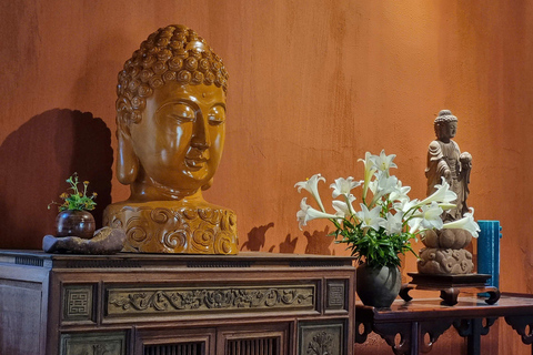 Hoi An: Wood Carving Workshop with Local Craftsmen