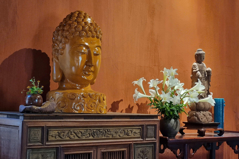 Hoi An: Wood Carving Workshop with Local Craftsmen