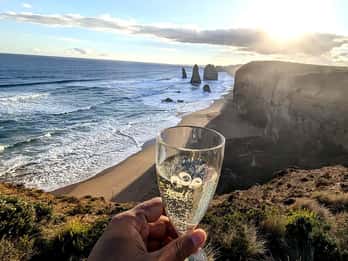 Från Melbourne: Great Ocean Road, dingos, mousserande vin och lunch