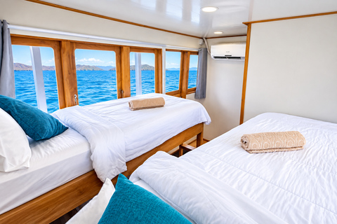 3D Komodo Sailing & Land Tour 12 Stops Single Bed & Hotel 3-Day Shared Cabin, Single Bed No Land Tour No Park Fee