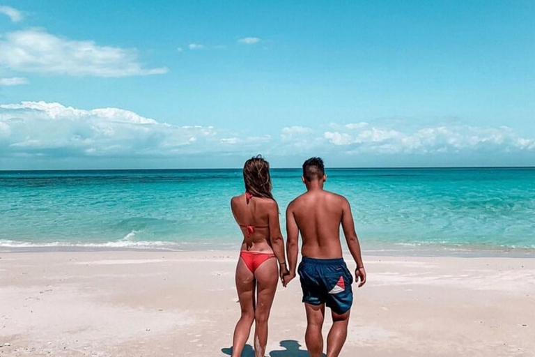 زنجبار: جولة خاصة في ضفة نيانجي الرملية مع غداء من المأكولات البحرية.جولة بدون خدمة النقل من الفندق