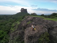 Nicht-touristische Sigiriya auf Tutuk - Hizvo