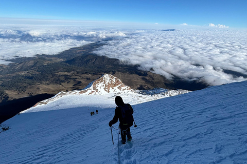 Pico de Orizaba Summit: 2-Day Tour with Gear and Personalized Tour Guide Pico de Orizaba Summit: 2-Day Tour with Equipment and Personalized Guide