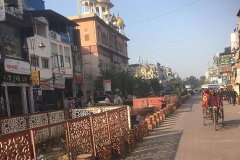 Delhi: 2-Day Private Delhi & Agra with Taj Mahal Tour by Car Private AC transport, 5-star accommodation tickets, & guide