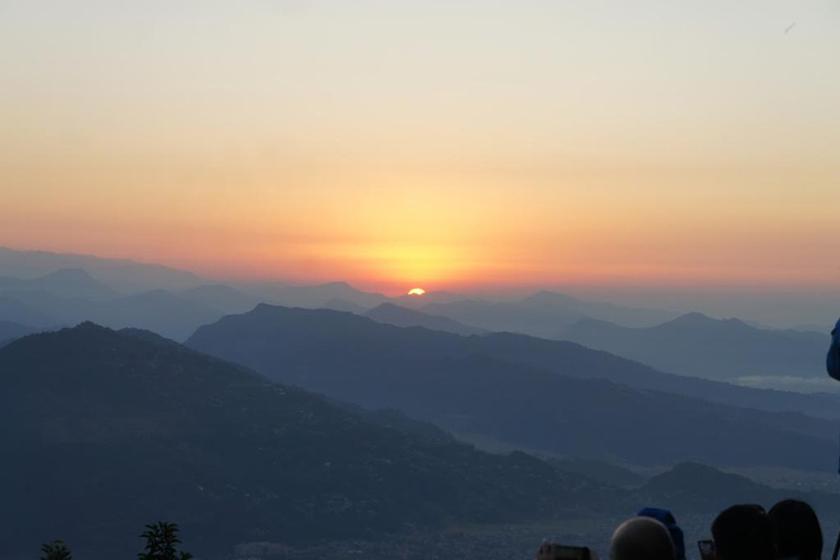 Excursion culturelle tibétaine au lever du soleil à Sarangkot