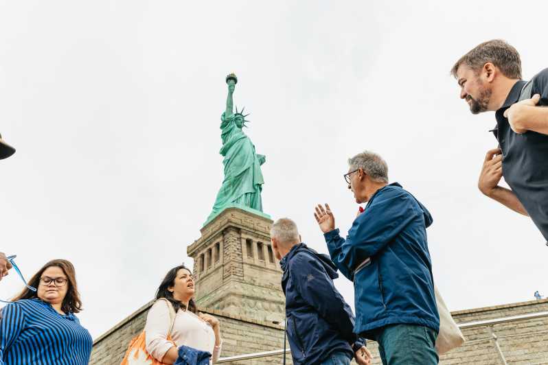 New York: tour della Statua della Libertà e tour guidato di Ellis Island