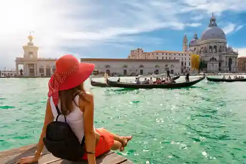 Venise : Visite à pied et promenade en gondole partagée