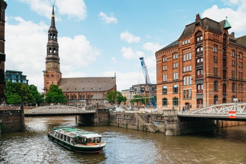Hamburg: Kombiticket für den Hop-On/Hop-Off-Bus & BootsfahrtKombiticket: Hop-On/Hop-Off-Tour & 2-stündige Hafenrundfahrt