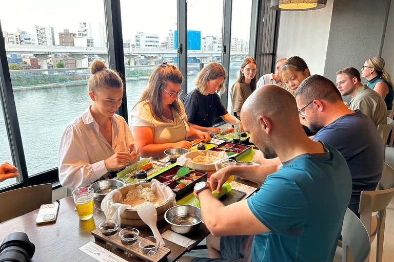 Osaka: Preparare il sushi Osaka. Maki e Sushi standard giapponese